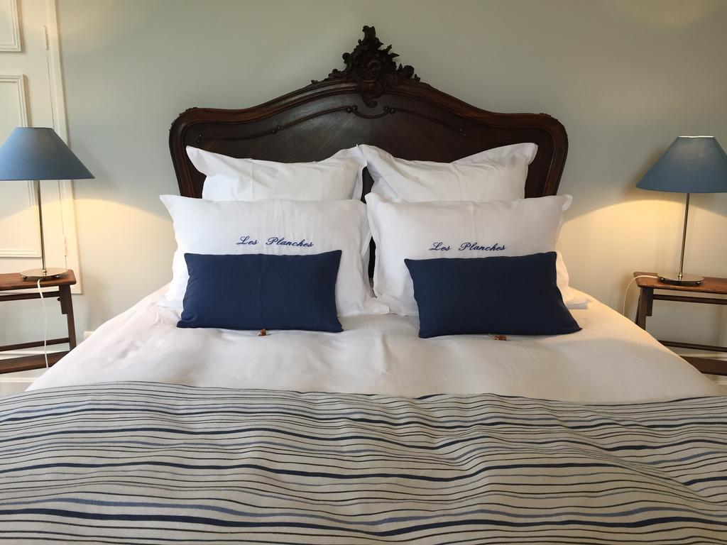Le Manoir De Benedicte B&B Cahan Eksteriør bilde