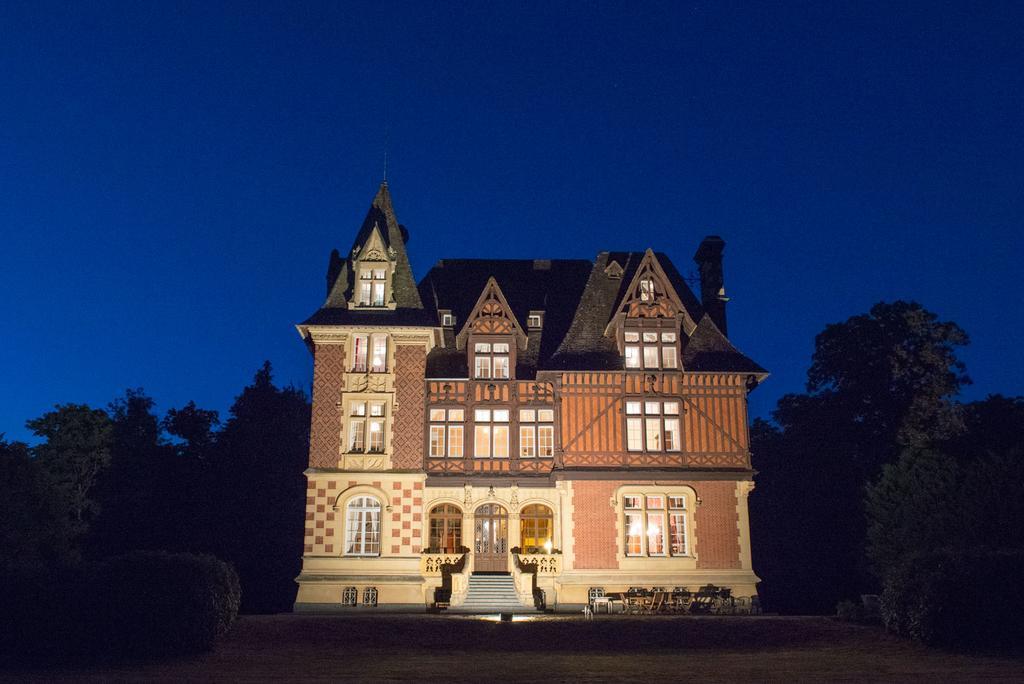 Le Manoir De Benedicte B&B Cahan Eksteriør bilde