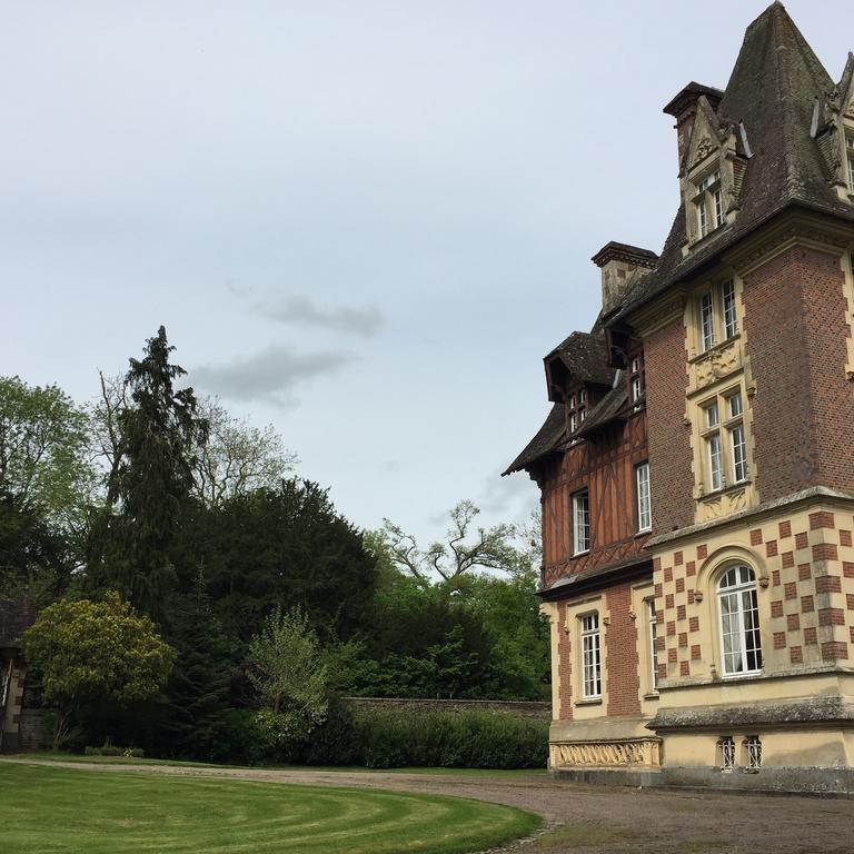 Le Manoir De Benedicte B&B Cahan Eksteriør bilde