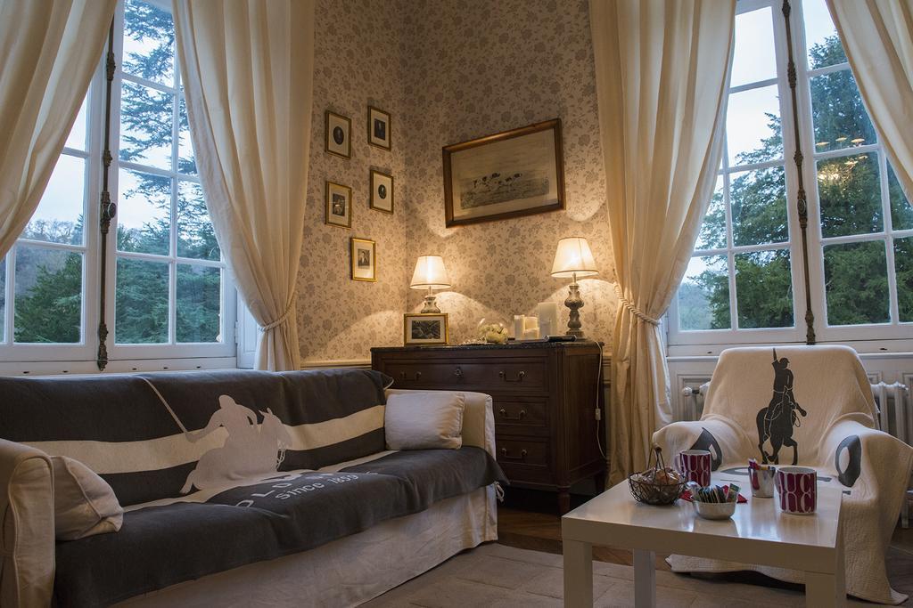 Le Manoir De Benedicte B&B Cahan Eksteriør bilde