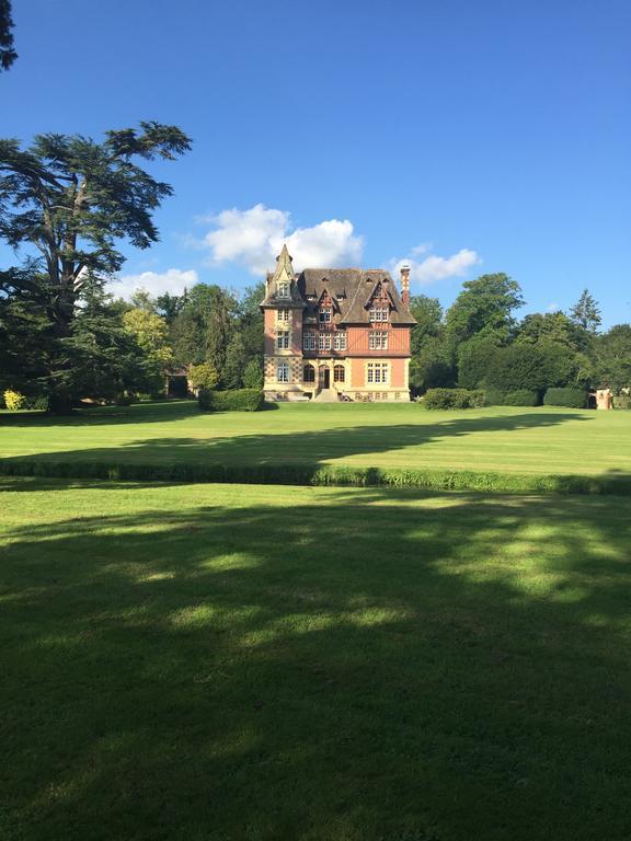 Le Manoir De Benedicte B&B Cahan Eksteriør bilde