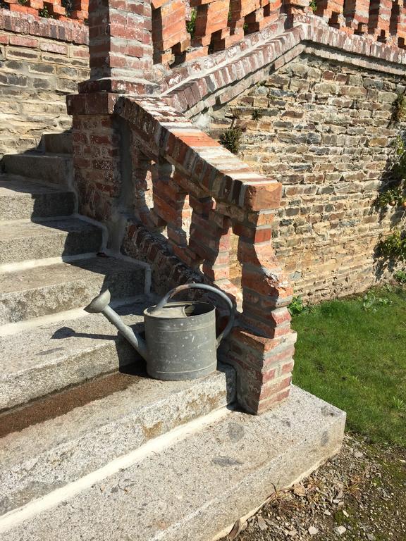 Le Manoir De Benedicte B&B Cahan Eksteriør bilde
