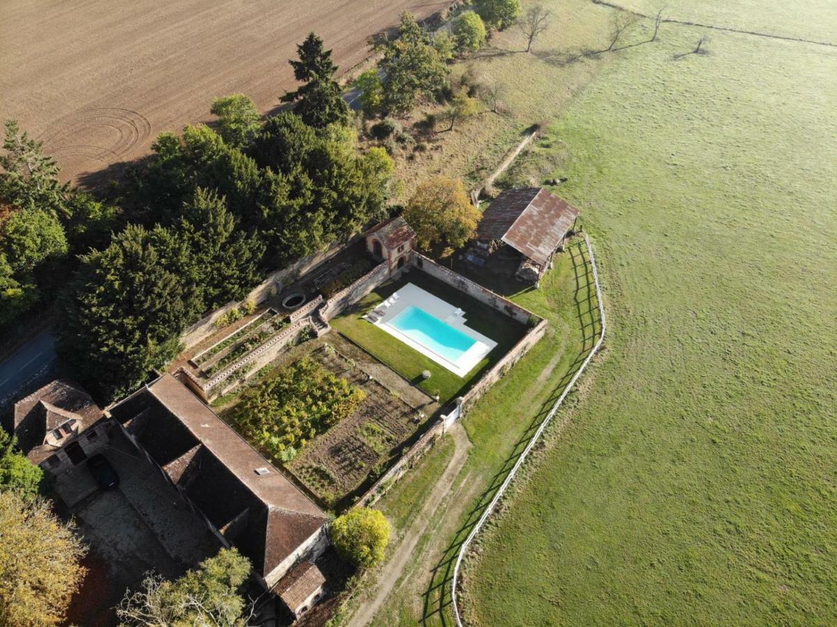 Le Manoir De Benedicte B&B Cahan Eksteriør bilde